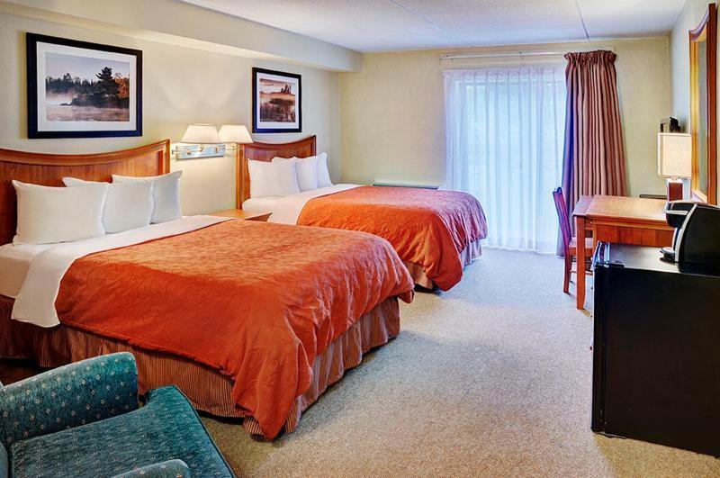 Thompson's Best Value Inn & Suites, Thompson, Canada