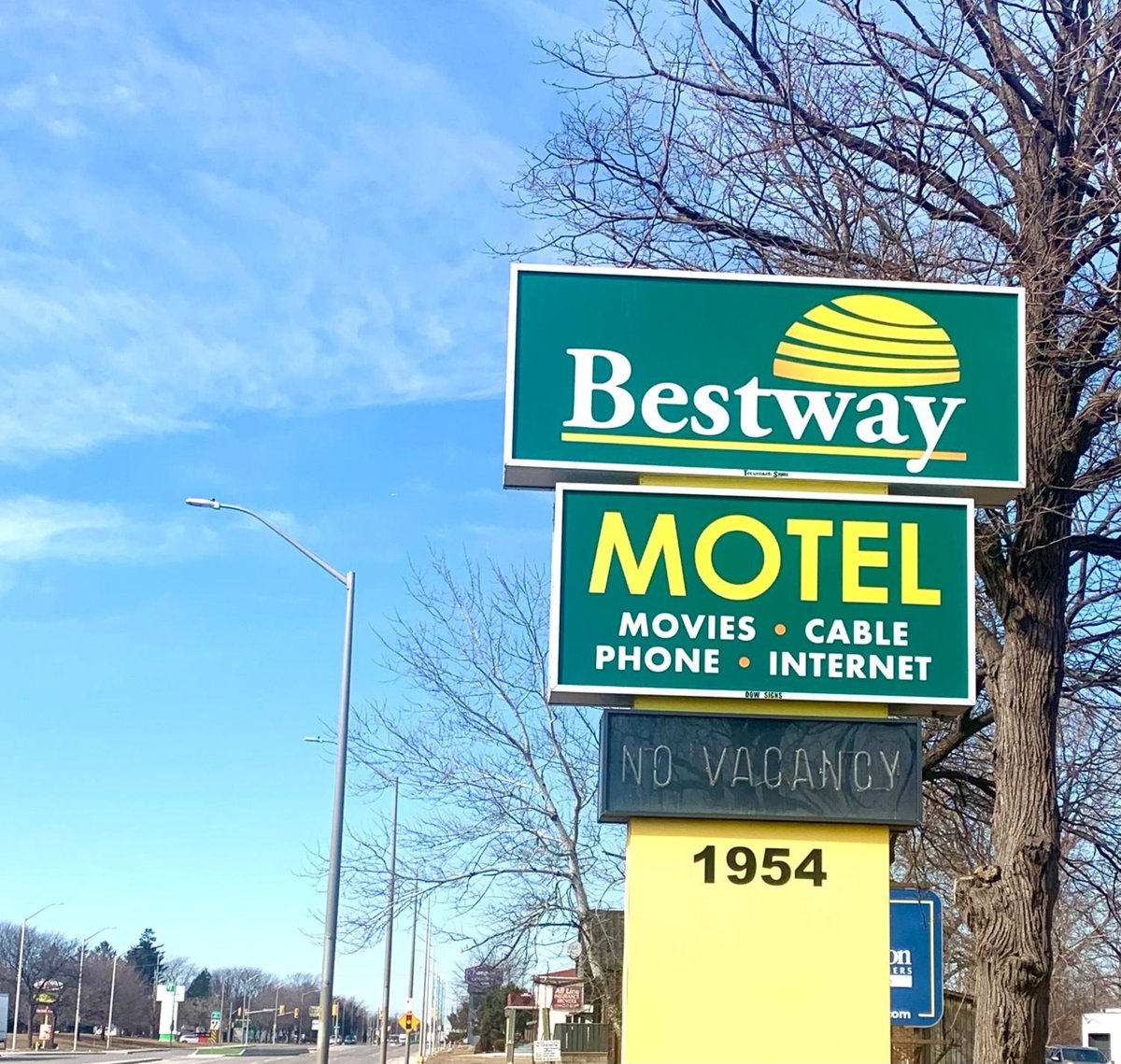 Bestway Motel, Canada