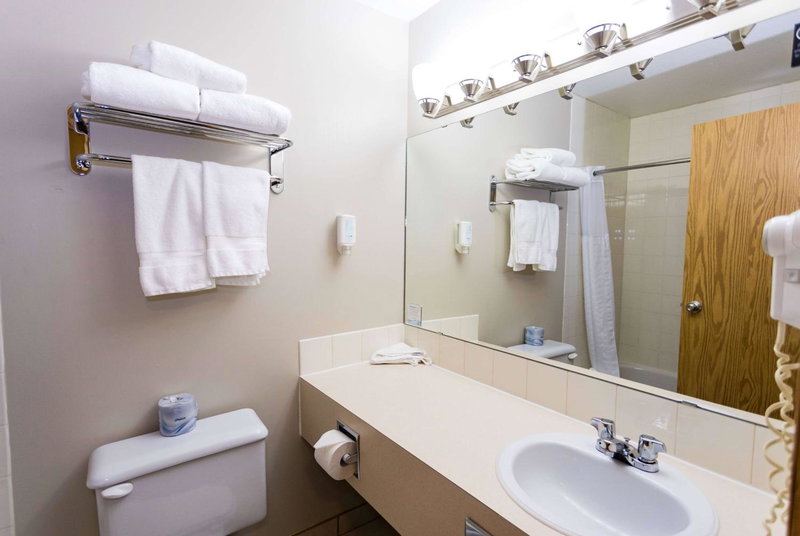 Super 8 by Wyndham Drayton Valley, Drayton Valley, Canada