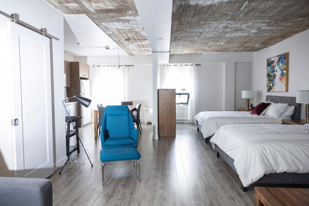 Le Central, Rouyn, Canada