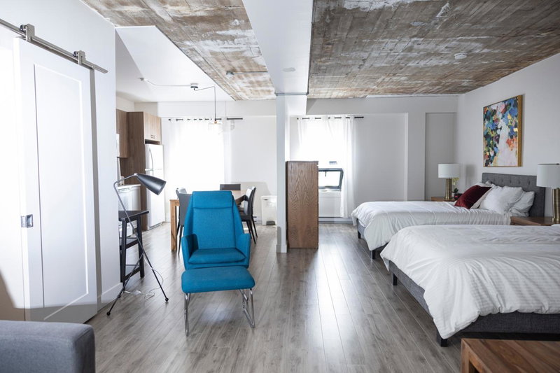 Le Central, Rouyn, Canada