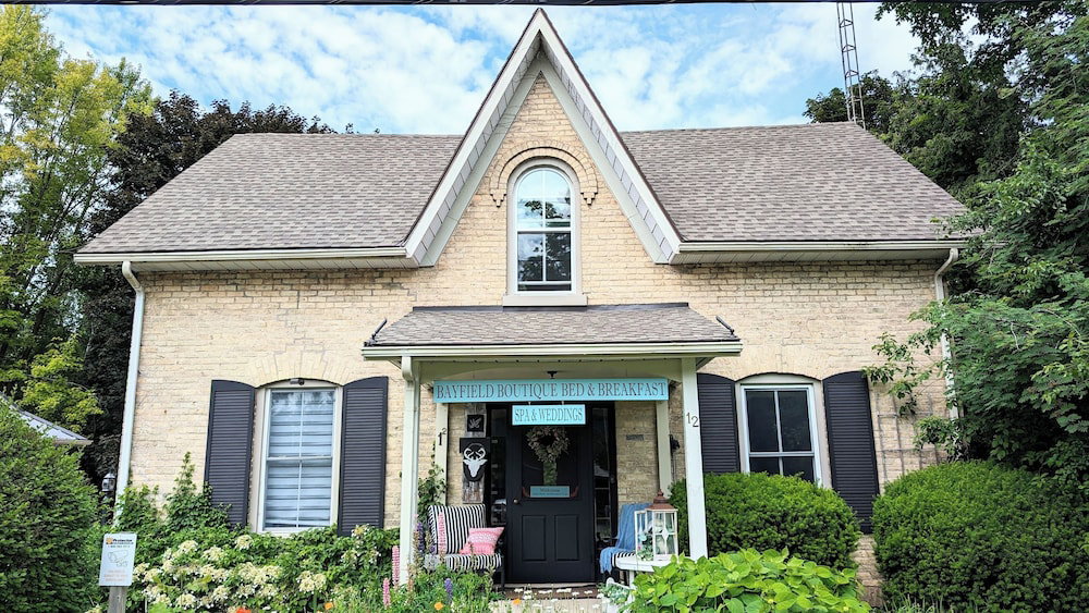 Bayfield Boutique B&B, Canada