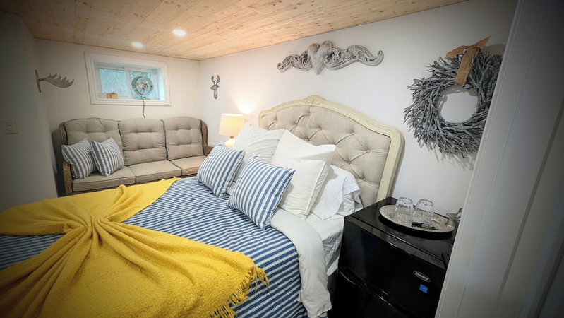 Bayfield Boutique B&B, Bluewater, Canada