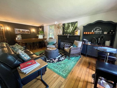 Bayfield Boutique B&B, Bluewater, Canada