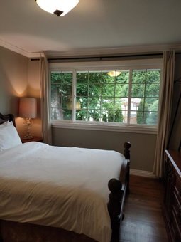 Semi Centre House, White Rock, Canada