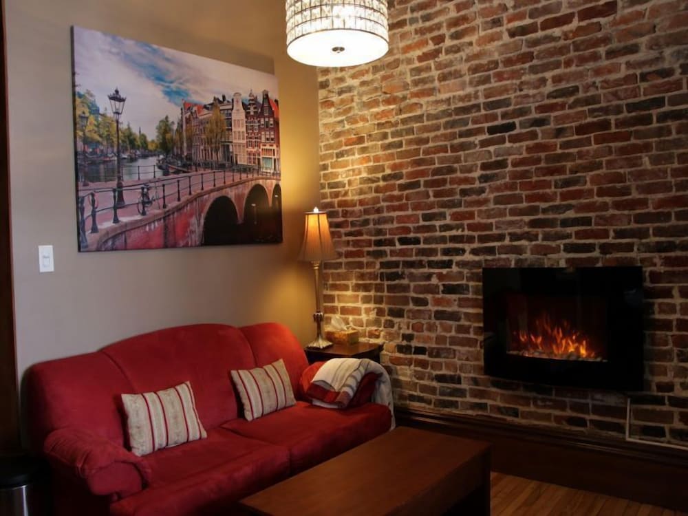 Vieux-Old Farnham Appart Condotel1, Canada