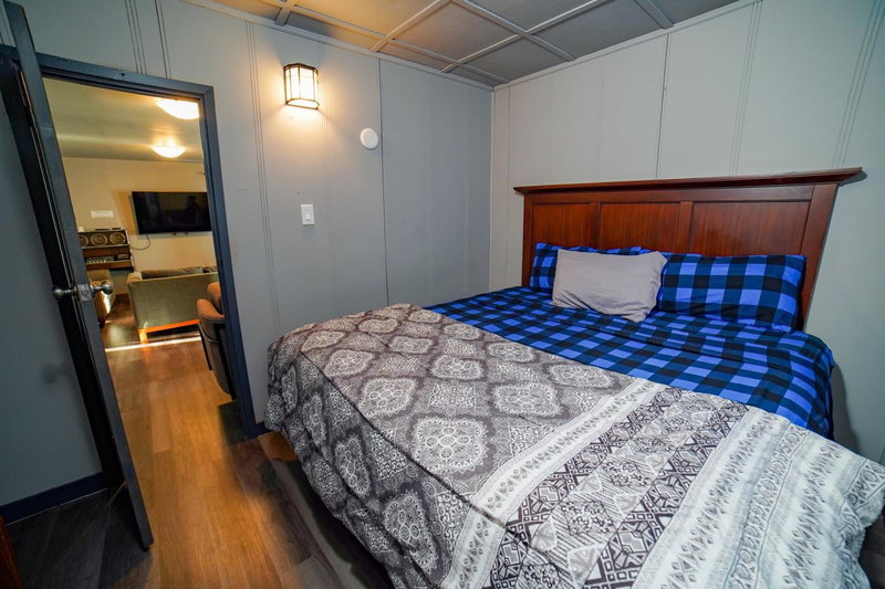 Glen Garry motel and cottages, North Bay, Canada