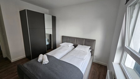APARTAMENT BUŁGARSKA 60m2-3 POKOJE-PIĘKNY WIDOK-13 PIĘTRO 24H CHECK IN, Poznań, Poland