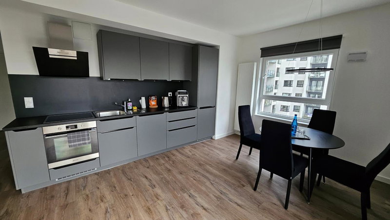 APARTAMENT BUŁGARSKA 60m2-3 POKOJE-PIĘKNY WIDOK-13 PIĘTRO 24H CHECK IN, Poznań, Poland