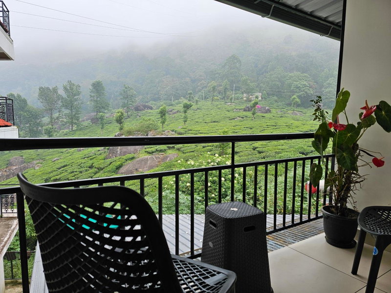 Tea Dale - All rooms with Tea Estate view, Munnar, India