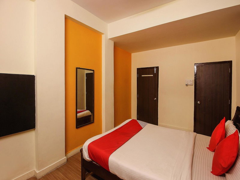 Super Collection O Begumpet Formerly Alpine Glow Sunrise, Ameerpet, India