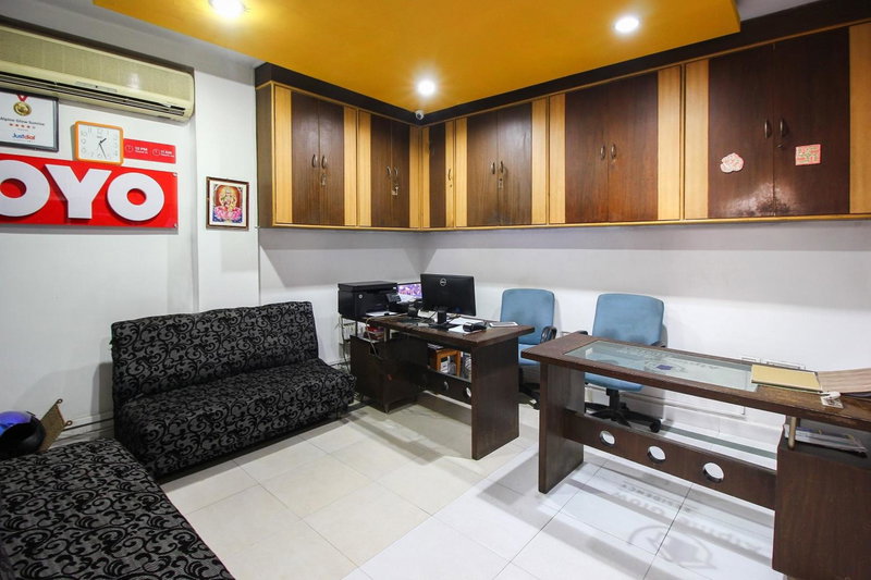 Super Collection O Begumpet Formerly Alpine Glow Sunrise, Ameerpet, India