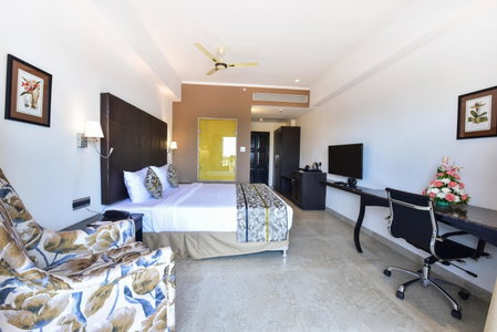 Silver Sands Serenity Resort, Candolim, Candolim, India