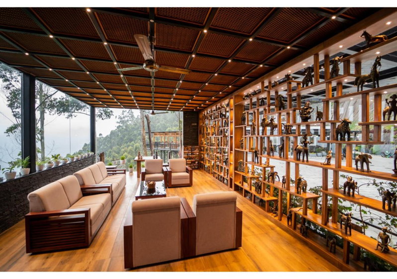 Chandys Drizzle Drops - Munnar Top Station, Munnar, India