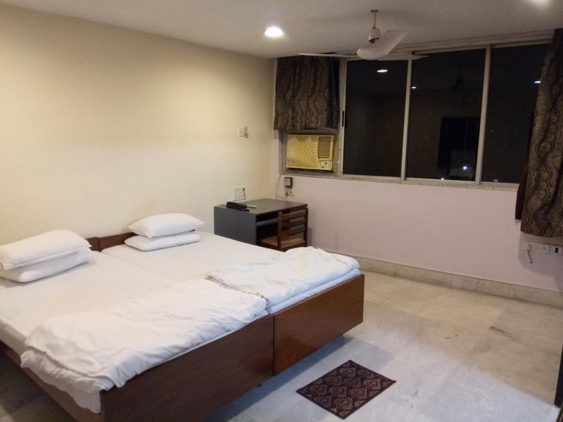 Service Apartments, Park Street, Calcutta, Kolkata, India