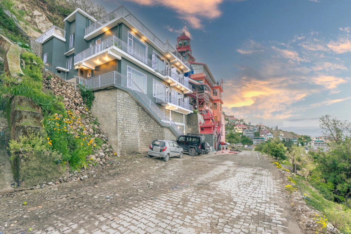Kasauli Star View Near Mall Road, India
