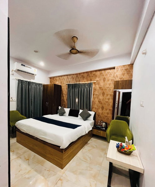 Hotel Vinayak Grand Varanasi, Varanasi, India