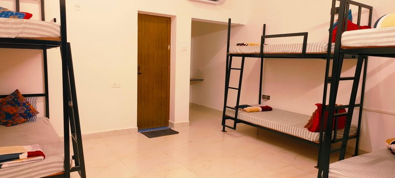 Mitra Hostel Vagator, Vagator, India