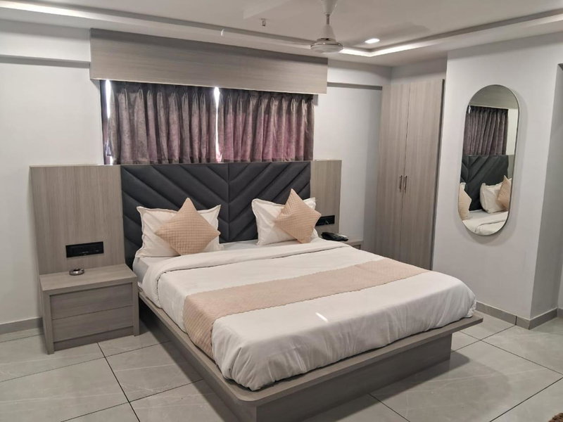 Hotel Shaligram Inn, Ahmedabad, India