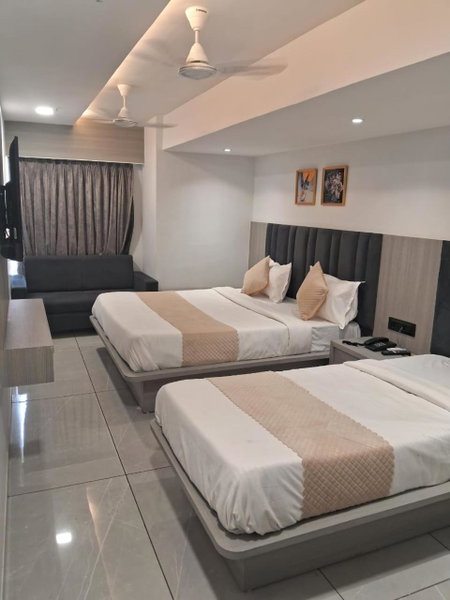 Hotel Shaligram Inn, Ahmedabad, India