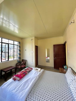 Heemstede, Shillong, India