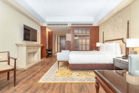 Radisson Collection Hotel & Spa, Riverfront Srinagar, Srinagar, India