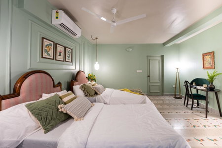 ELIVAAS Signature 5 BHK with Pvt Pool, Entertainment Room & Glass House - Bludoor, Marmagao, India