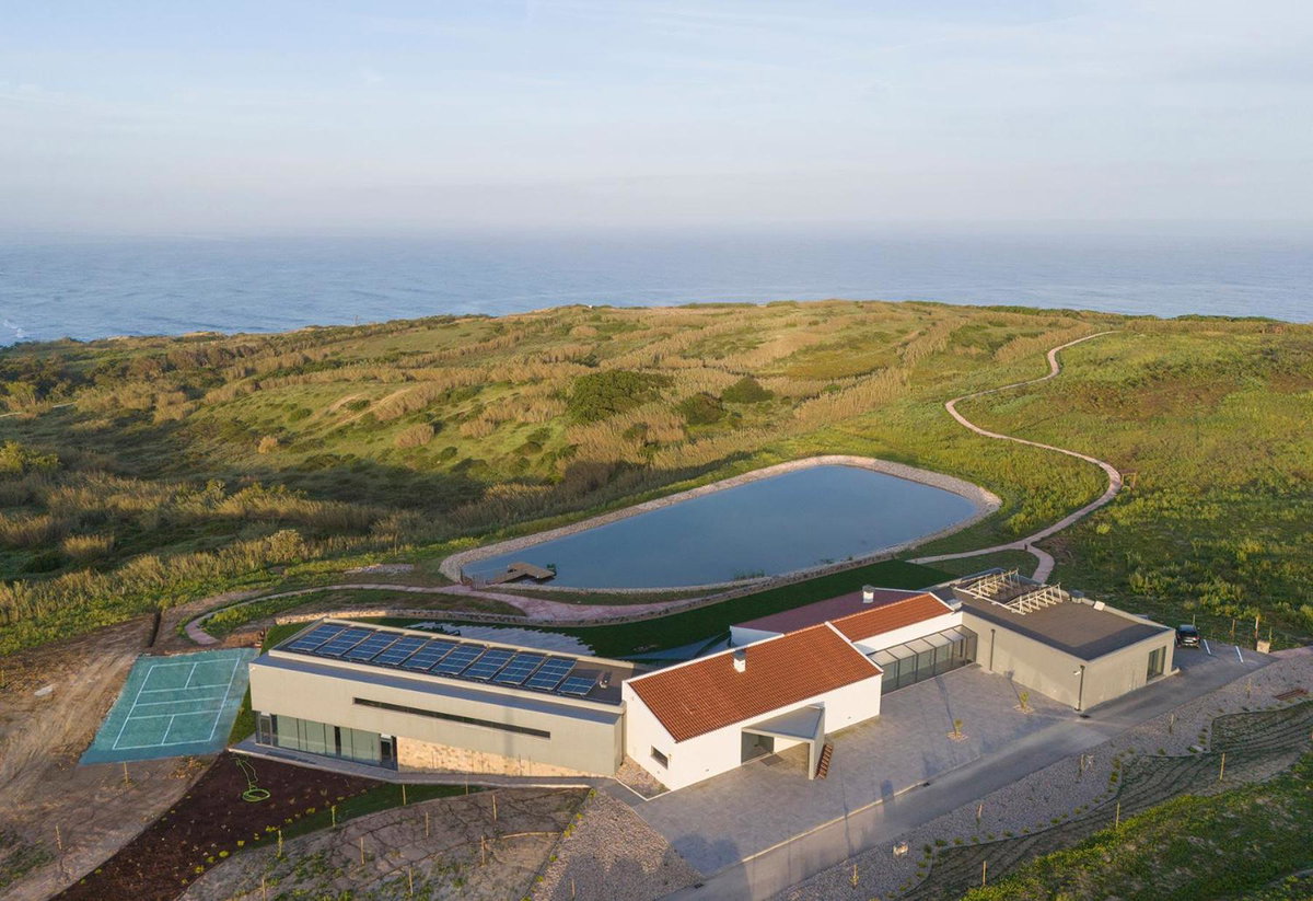 Santa Cruz - Movement & Nature House, Portugal