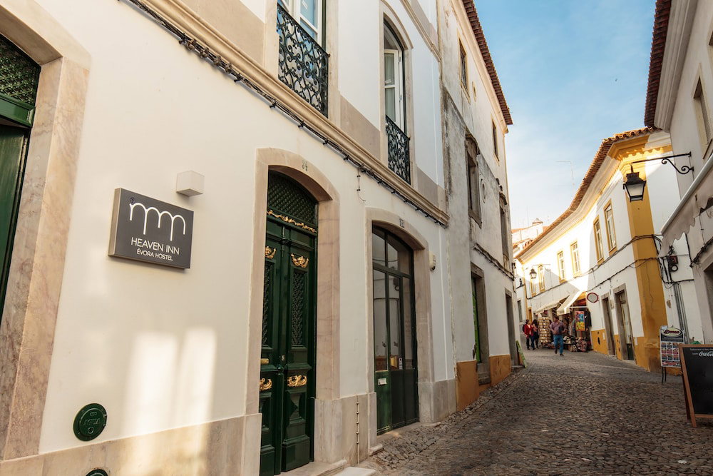 Heaven Inn Évora - Hostel, Portugal