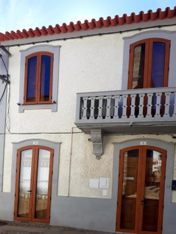 Casa do Largo da Igreja, Vila Nova de Foz Coa, Portugal