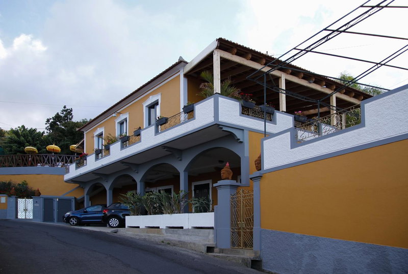 Dazk Golden Estate, Ribeira Brava, Portugal