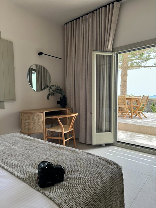 Morfes Luxury Suites by Caldera Houses, Firostefani, Greece