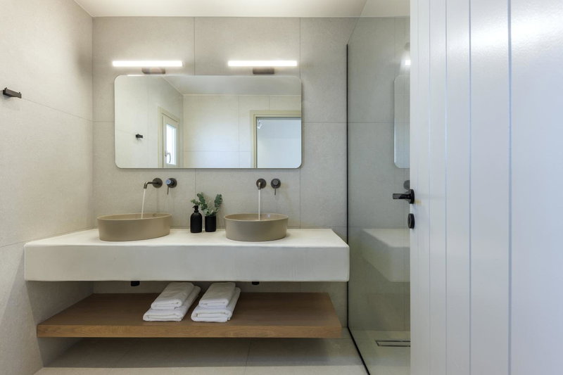 Morfes Luxury Suites by Caldera Houses, Firostefani, Greece
