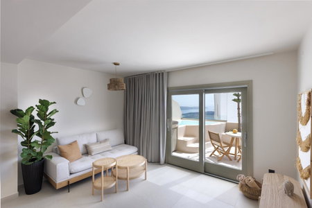 Morfes Luxury Suites by Caldera Houses, Firostefani, Greece
