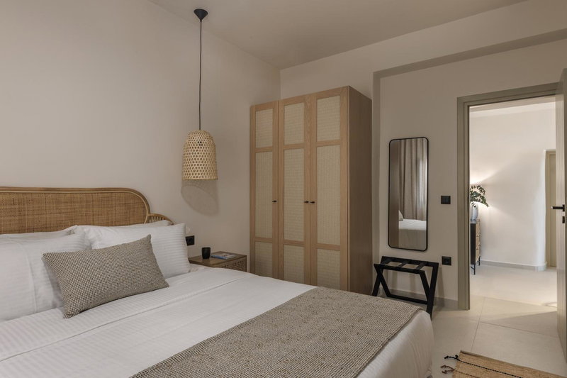 Morfes Luxury Suites by Caldera Houses, Firostefani, Greece