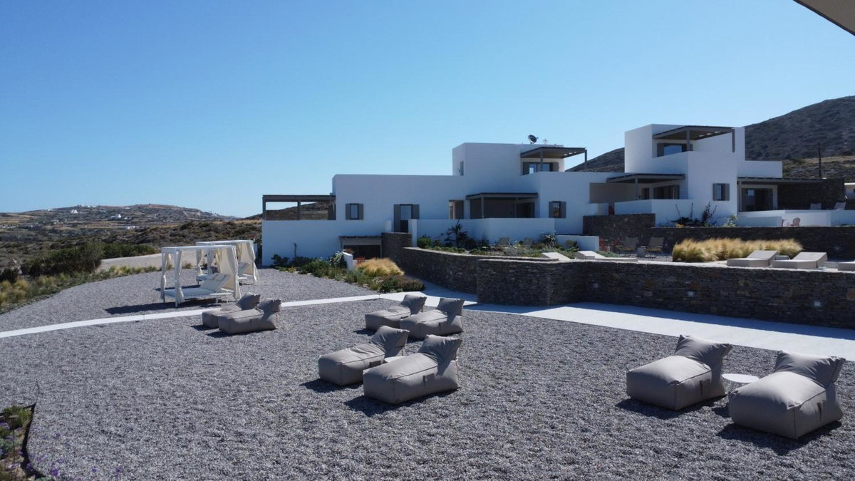 Hotel · Korfi de Milo, Adamas