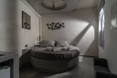 Nefeli Homes - Adults Only, Santorini, Greece