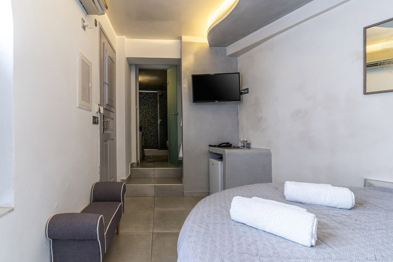 Nefeli Homes - Adults Only, Santorini, Greece