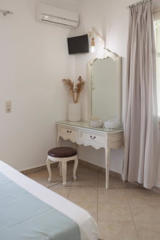 Maria's Rooms & Studios, Agia Anna Naxos, Greece