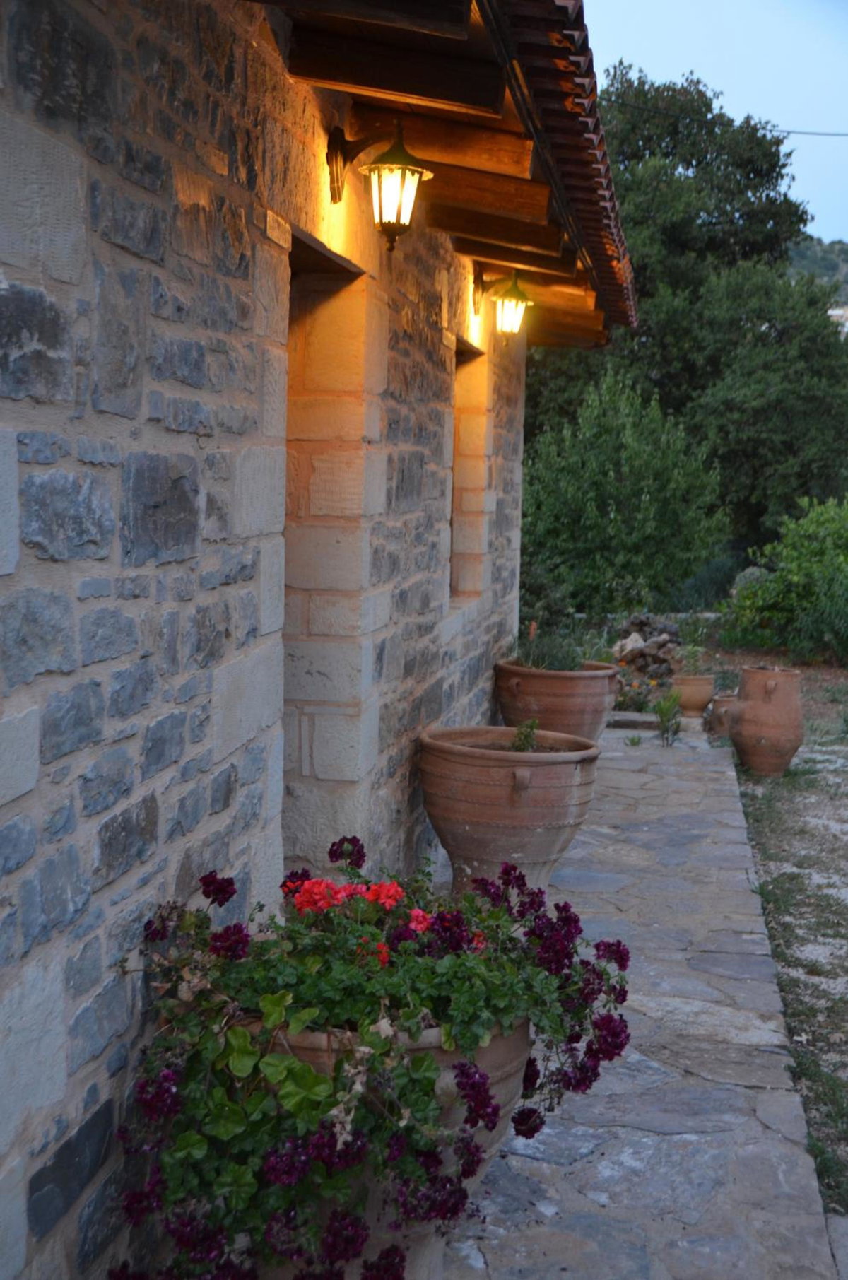 Ellinospito, Greece