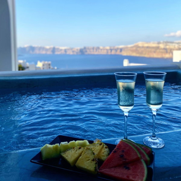 Black Diamond Suites, Akrotiri, Greece