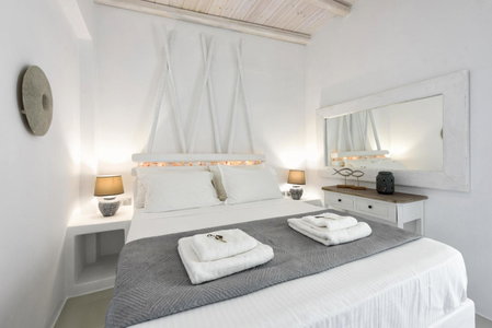 Blue Waves Suites & Apartments - To Kyma, Drios, Greece