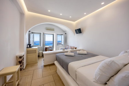 Ilioperato Hotel, Imerovigli, Greece
