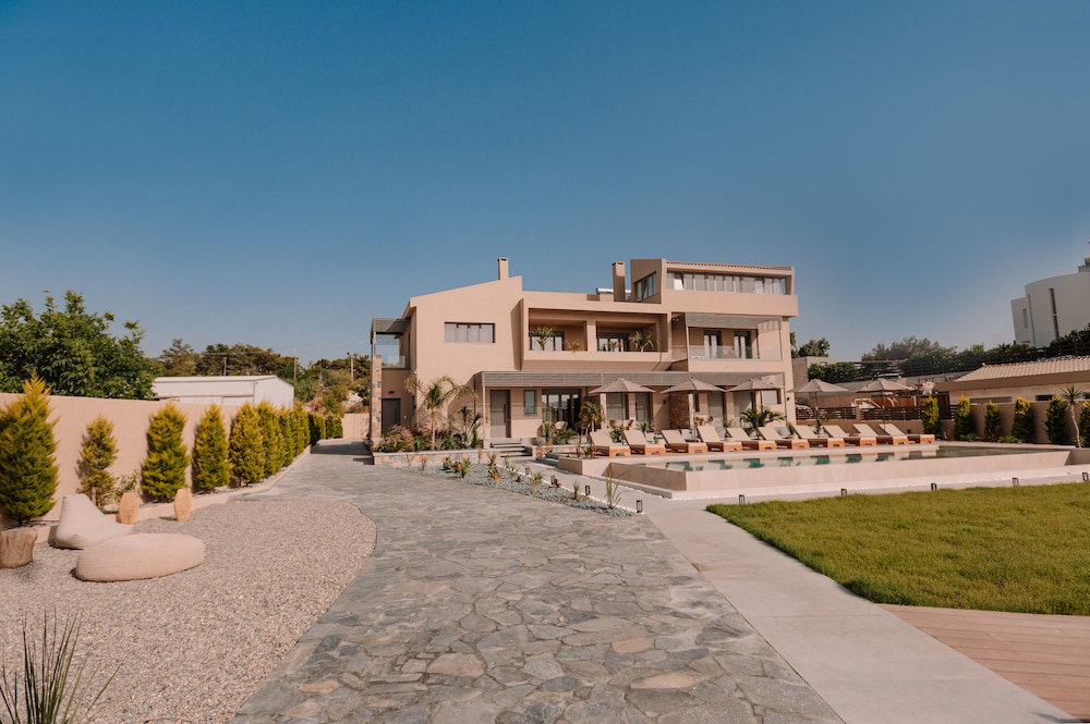 Marble Luxury Suites, Греция