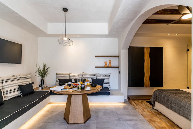 Amer Suites Fira, Santorini, Greece