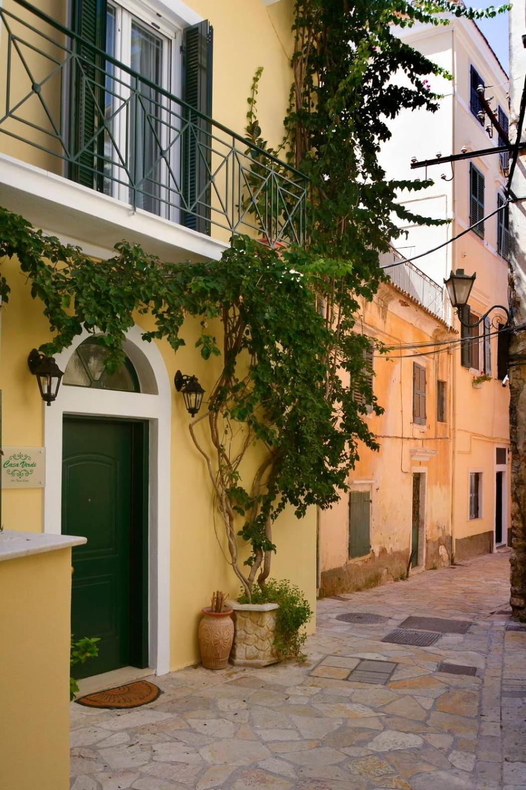 Casa Verde, Greece