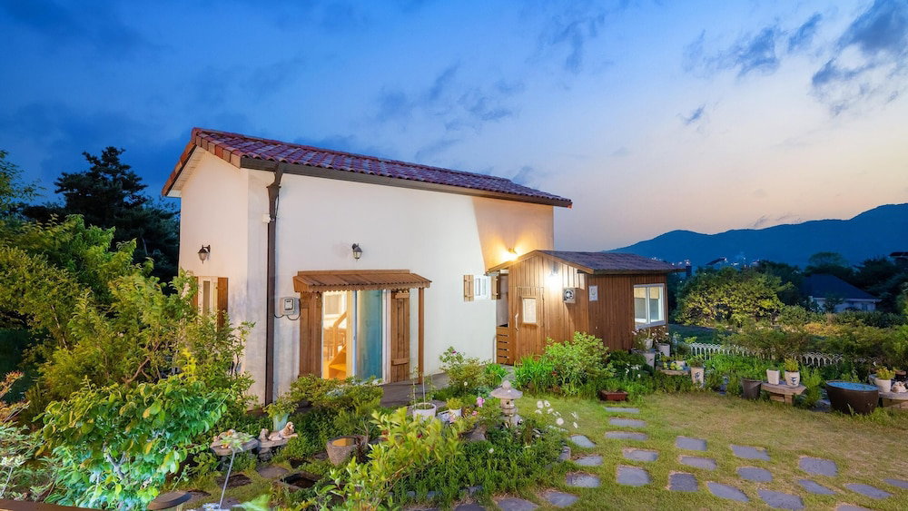 Hotel · Ganghwado Elinhuvert Pension, Incheon