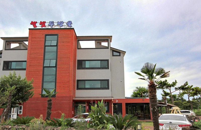 Starlight drops Pension, Jeju, South Korea