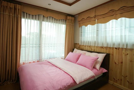 Sanbangsan Hot Spring Pension, Seogwipo, South Korea