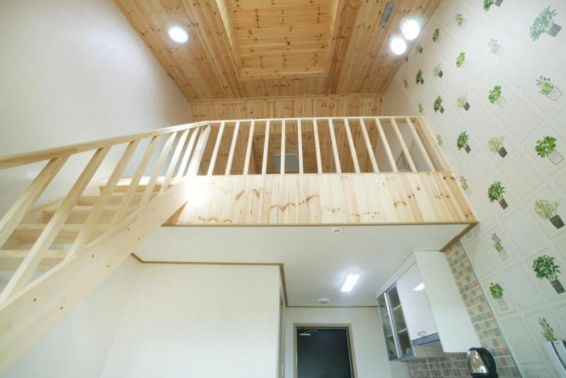 Sanbangsan Hot Spring Pension, Seogwipo, South Korea